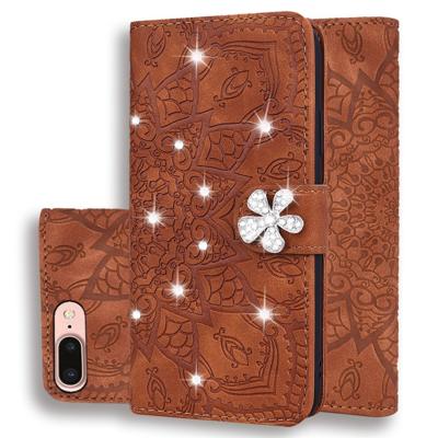 iPhone 7 Plus & 8 Plus met nep diamanten ingelegd uniek 3D mandala patroon PU leren Flip Hoesje met houder en opbergruimte voor pinpassen & geld (brui