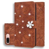 iPhone 7 Plus & 8 Plus met nep diamanten ingelegd uniek 3D mandala patroon PU leren Flip Hoesje met houder en opbergruimte voor pinpassen & geld (brui