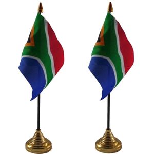 2x stuks zuid Afrika tafelvlaggetjes 10 x 15 cm met standaard