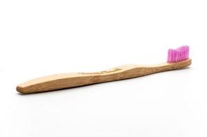 The Humble Co Tandenborstel bamboe adult roze brush soft