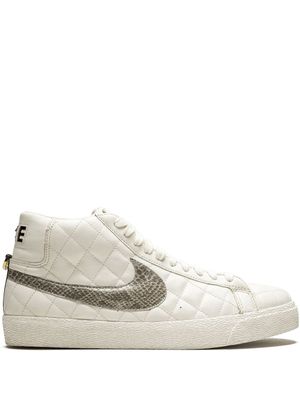 Nike baskets Blazer SB Supreme - Rose