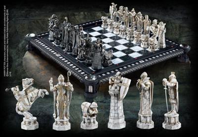 Harry Potter The Final Challenge Chess Set *