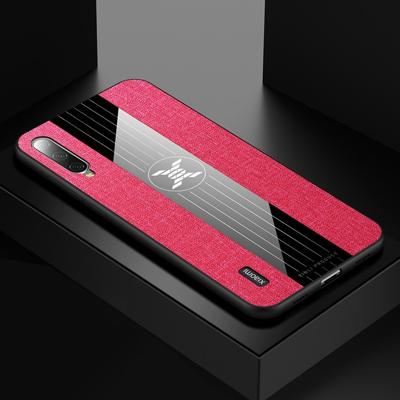 Voor Xiaomi mi CC9e XINLI stiksels doek textuur schokbestendig TPU beschermhoes (rood)