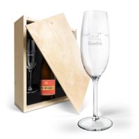 Champagnepakket met gegraveerde glazen - Piper Heidsieck Brut (750ml) - thumbnail