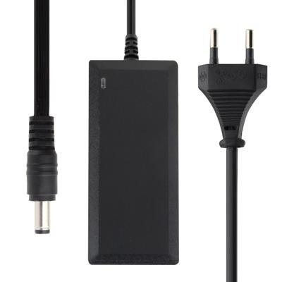 EU plug 12V 3A/4-kanaals DVR AC-lichtnet adapter uitgang tips: 5 5 x 2.5 mm