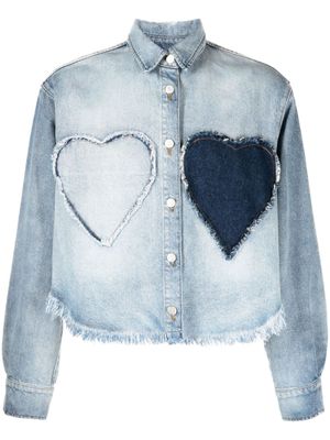 Natasha Zinko chemise en jean à appliqués cœur - Bleu
