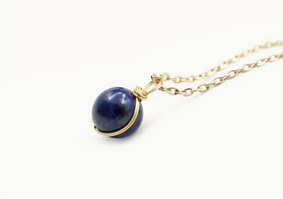 Goudkleurige Lapis Lazuli Ketting - Sieraden - Spiritueelboek.nl
