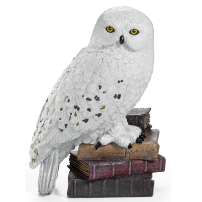 the Noble Collection Harry Potter Magical Creatures Hedwig