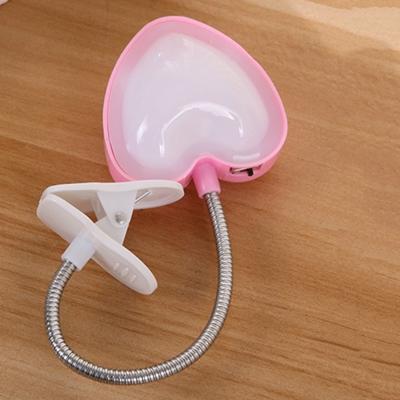 Mini liefde hart clip LED boek licht lampen lezing boek desk lamp toetsenbord licht ogen-beschermen energie besparen nachtverlichting (roze)