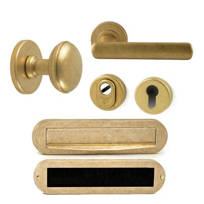 Hardbrass Voordeurset Saturnus/Shadow compleet linkswijzend - messing getrommeld
