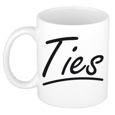 Ties Naam koffiemok - beker - met sierlijke letters - wit - 300 ml - Cadeau - Heren Ties Naam koffiemok - beker - met sierlijke letters - wit - 300 ml - Cadeau - Heren
