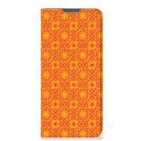 Motorola Moto E32 | Moto E32s Hoesje met Magneet Batik Oranje