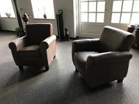 Set van 2 leren fauteuils met houten poten - bruin leer - Echt leer, Klassiek, ontdek de vele Leersoorten en Kleuren bij ShopX