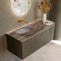 Badmeubel Mondiaz Kurve-Dlux | 115 cm | Meubelkleur Shadow | Wastafelkleur Sombra | Solid surface | Wasbak linker zijde spoelbak | Zonder kraangat(en) Badmeubel Mondiaz Kurve-Dlux | 115 cm | Meubelkleur Shadow | Wastafelkleur Sombra | Solid surface | Wasbak linker zijde spoelbak | Zonder kraangat(en)