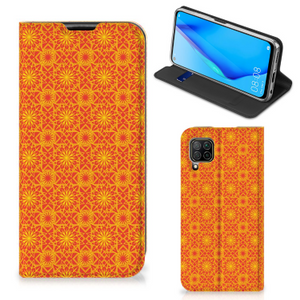 Huawei P40 Lite Hoesje met Magneet Batik Oranje