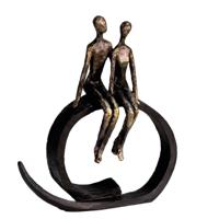 Polysculptuur Close bronskleur