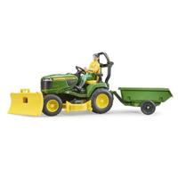 Bruder figuur tuinman met zitgrasmaaier met aanhanger