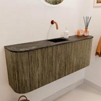 Toiletmeubel Mondiaz Joya Dlux | 113.2 cm | Meubelkleur Dusk | Faye wastafel Lava Wasbak Midden | Zonder kraangat(en) Toiletmeubel Mondiaz Joya Dlux | 113.2 cm | Meubelkleur Dusk | Faye wastafel Lava Wasbak Midden | Zonder kraangat(en)