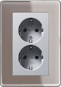 Dubbel stopcontact aluminium met Gira esprit umbra glas afdekraam rond