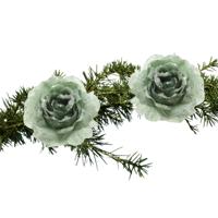 Kerstboomversiering Bloem - 2x - 12 cm - salie groen - op clip - ornament - roos