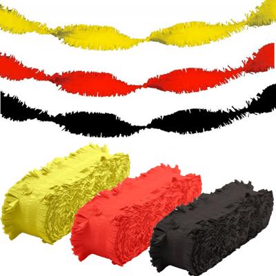 Folat versiering feest slingers - combi set - rood - zwart - geel - 24 meter - crepe papier Folat versiering feest slingers - combi set - rood - zwart - geel - 24 meter - crepe papier