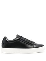 Calvin Klein baskets à logo embossé - Noir