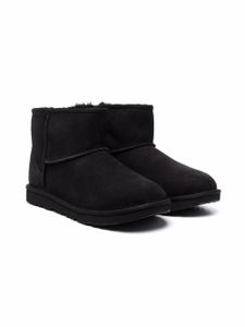 UGG Kids bottines Classic II - Noir