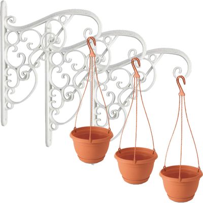 Set van drie witte Agro sierlijke bloempothangers met hangende terracotta bloempotten 1,2 liter