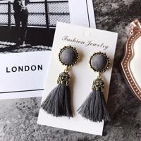 Vrouwen Fashion Vintage fluwelen bal omzoomd Drop Earring(Grey)