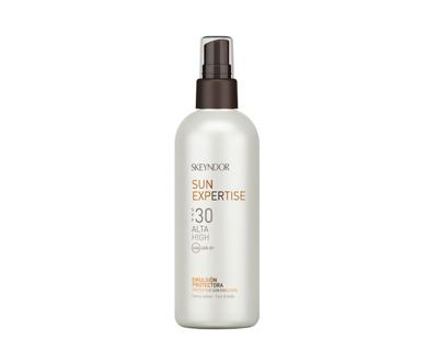 Skeyndor Sun Expertise Protective Sun Emulsion Spray SPF30 200ml