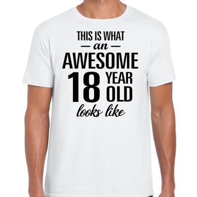 Awesome 18 year - geweldige 18 jaar - t-shirt - wit - heren - Verjaardag cadeau Awesome 18 year - geweldige 18 jaar - t-shirt - wit - heren - Verjaardag cadeau
