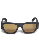 Alexander McQueen Eyewear lunettes de soleil Angled à monture rectangulaire - Gris