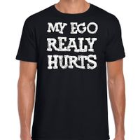 Foute party t-shirt voor heren - My ego really hurts - zwart - krijtletters - carnaval/themafeest