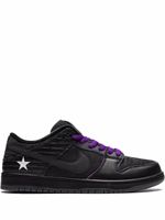 Nike x Familia Skateshop x First Avenue SB baskets SB Dunk - Noir