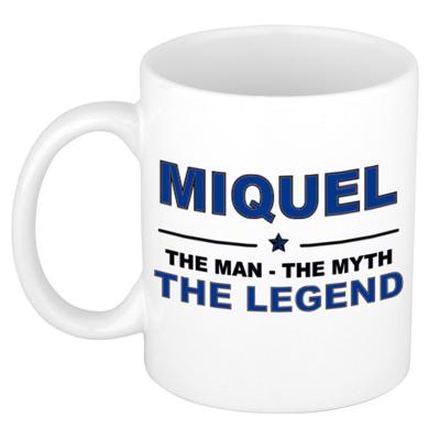Miquel cadeau mok - man myth legend - naam koffiemok / beker - wit en blauw - 300 ml