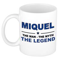 Miquel cadeau mok - man myth legend - naam koffiemok / beker - wit en blauw - 300 ml