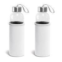 Set van 2x glazen waterflessen/drinkflessen met witte soft shell hoes 520 ml