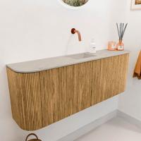 Toiletmeubel Mondiaz Joya Dlux | 113.2 cm | Meubelkleur Oak | Faye wastafel Opalo Wasbak Midden | Zonder kraangat(en)