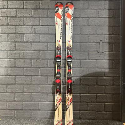 Rossignol Sprayer Tweedehands Ski&apos;s 138