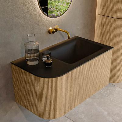 Mondiaz KURVE 85 cm Onderkast Greeploos 1 Lade Met Deuren Oak, Wastafel Solid Surface Rechts Urban 0 Kraangaten Zonder Spiegel (KRVCLO85L1L1D0KR-Oak/Urb)