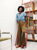 Drukknoop blouse voor zwangerschap en borstvoeding in lyocell stone