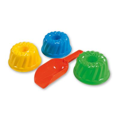 Androni Schep met 3 zandvormen