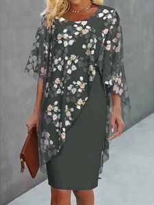 Floral Elegant Regular Fit Crew Neck Dress