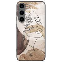 Samsung Galaxy S25 glazen hardcase - Abstract gezicht bruin