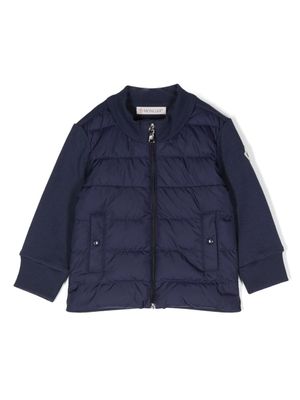 Moncler Enfant veste bomber matelassée à patch logo - Bleu