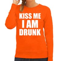 Fun sweater / trui kiss me I am drunk oranje voor dames - Koningsdag/ Nederland/ EK/ WK - thumbnail