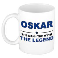 Oskar cadeau mok - man myth legend - naam koffiemok / beker - wit en blauw - 300 ml