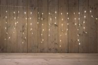 ICICLE LIGHTS 90L 180X70CM LED WARM WIT 18 STRENG 3/5/7/3/5/7 5M TRANSPARANT AANLOOPSNOER 4.5V/IP44 TRAFO AAN / 8/16U TIMER / UIT / DIMMER - Anna's Collection - thumbnail