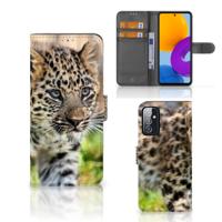 Samsung Galaxy M52 | Telefoonhoesje | Met pasjeshouder | Baby Luipaard