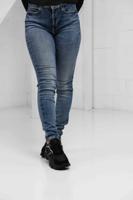 Guess 1981 Skinny Jeans Dames Blauw - Maat 26 - Kleur: Blauw | Soccerfanshop Guess 1981 Skinny Jeans Dames Blauw - Maat 26 - Kleur: Blauw | Soccerfanshop